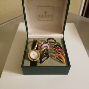 Gucci 1100 watch with changeable bezels. Pre owned